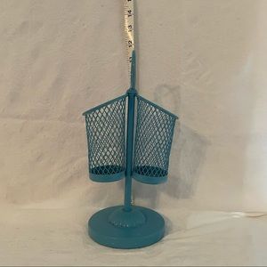 🍒🍒🍒 Cute metal utensil holder; office or kitchen!